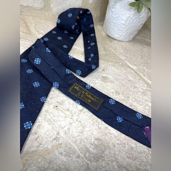 Givenchy Gentleman Paris vintage navy blue textured printed necktie - Picture 3 of 5